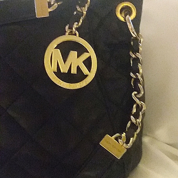 Michael Kors bag - Picture 3 of 7